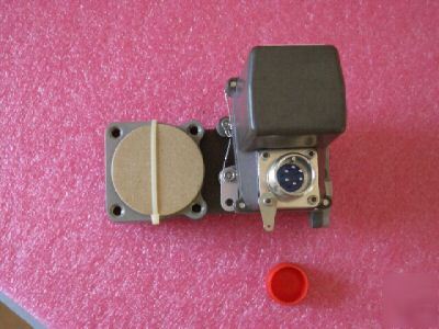 Circle seal control solenoid transfer valve 60 psi exp.