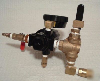 Parker air pressure regulator & psi gage, ( # 06R313AC)