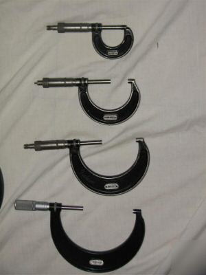 Starrett 436 outside micrometer set 0-6