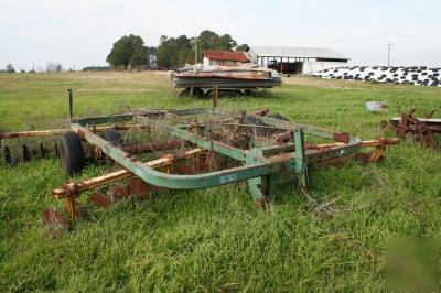 John deere 210 14 foot disc harrow -nice