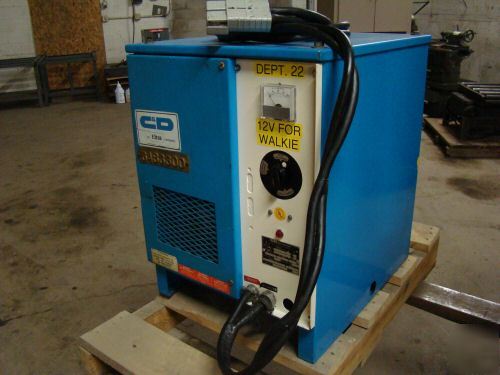 C + d 12 volt 900 amp hr. forklift battery charger