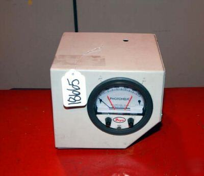 Dwyer photohelic gage 3000-500-pac