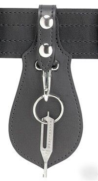 Safariland -model 168 key ring, 2 snap, flap style 