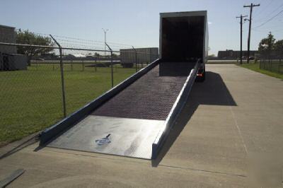 New steel yardramp,yard ramp, 16000 lb 30' l x 84