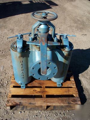 New hayward double strainer valve large cast iron 