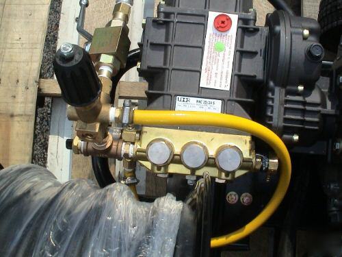 Pressure pump pressure washer hydro jetter sewer jetter