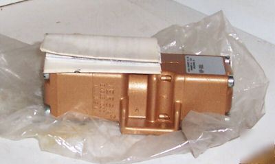 Versa valve vsp-3331 pneumatic valve 