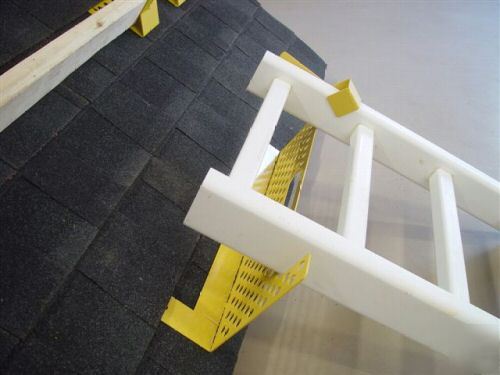 Flexastep ladder lock