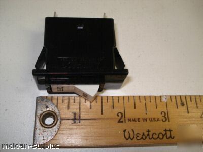 (lot of 20) airpax 10 amp circuit breaker 250V, 50/60HZ