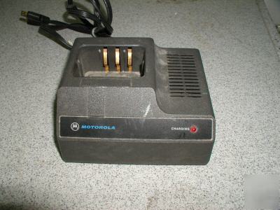 Motorola battery charger NLN7645A no HT90 HT440