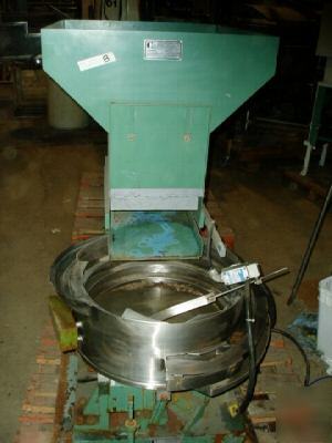 Alcoa? 6 head capper with feeder