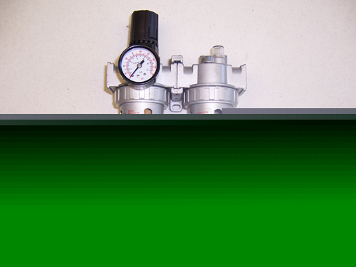 Shop fox air filter / regulator with lubricator D3272