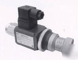 Hydraulic pressure switch 700-5000 psi pressure range