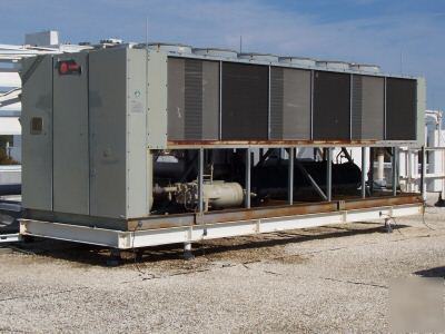 Hvac rooftop chiller: 155 ton trane, model # RTAA155