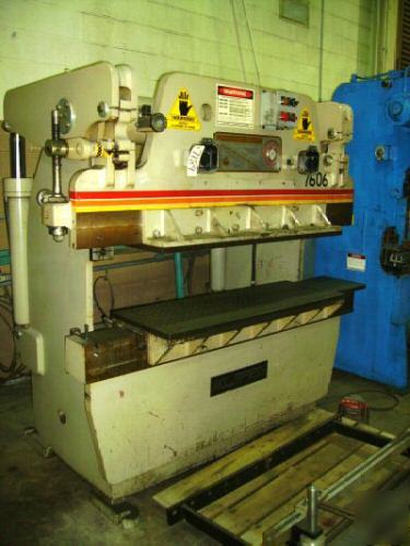 Used accurpress hydro-mechanical press brake 6' 60 ton