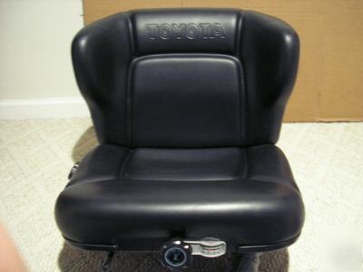 Deluxe toyota forklift seat