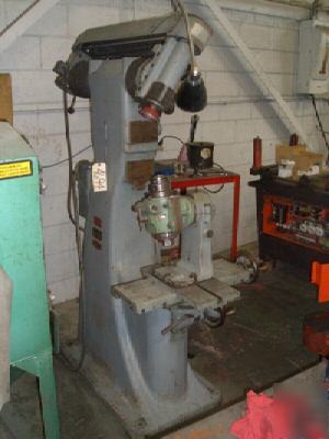 Used oliver model hd â€œaceâ€ tool & cutter grinder 