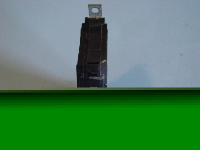 Square d circuit breaker 20 amp 1 pole 120/240V # 5556G