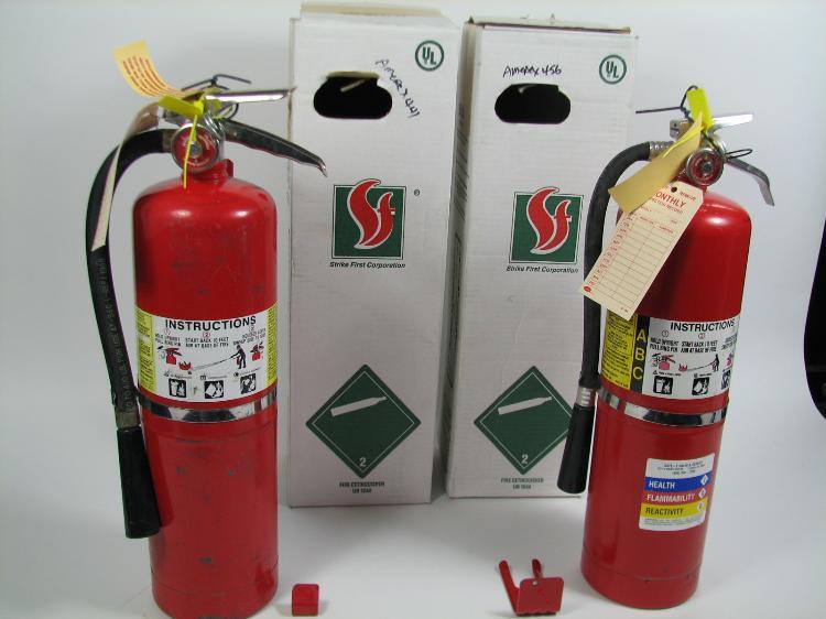 Lot of 2 amerex 441 or 456 fire extinguishers 10 lb abc