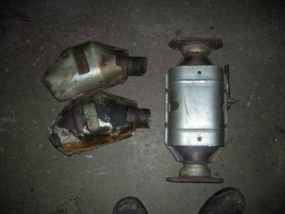 Lot of 3 scrap catalytic converters no rattles