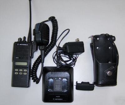 Motorola mtx 800MHZ radio