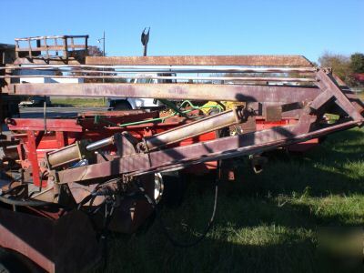 Antique hydraulic operated cherry picker