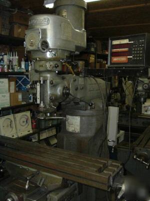 Bridgeport 2 h.p. variable spd mill, chrome, p.f., dro