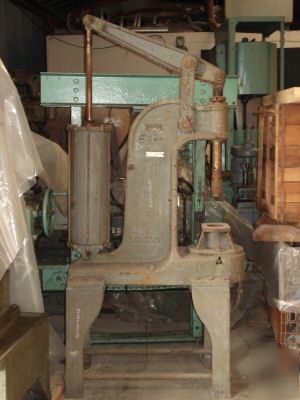 8 ton logansport air & hydrolic press