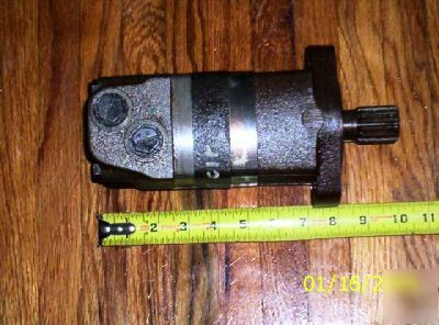 Eaton / char-lynn 2000 series hydraulic motor free s/h