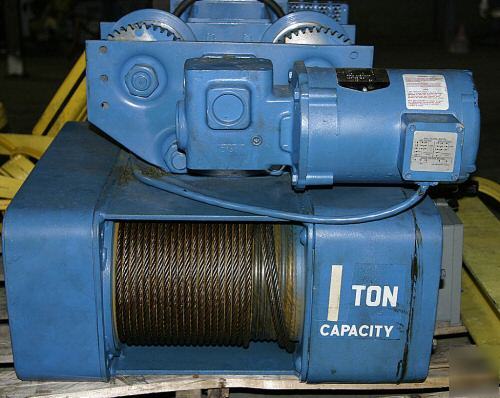 Shaw-box 1 ton trolley hoist complete - excellent