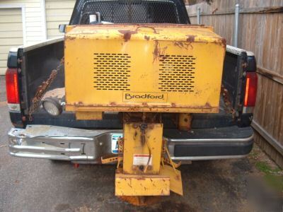 Bradford sander - 1 yard, 5 hp briggs engine industrial