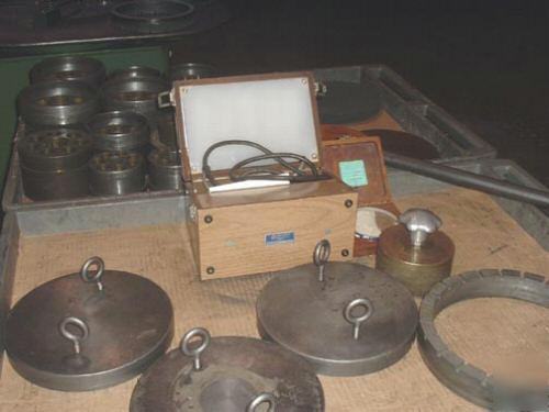 Lapping machine model #24 by lapmaster w/ accesories